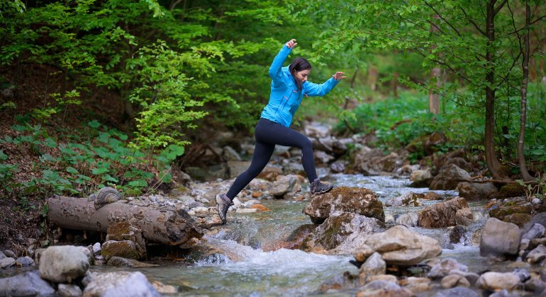 How to choose hiking pants? And are tights suitable for hiking?