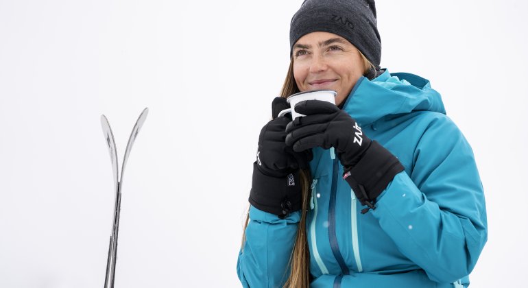 Synthetic vs. Down Fillers: What's the Best Choice for Staying Warm?